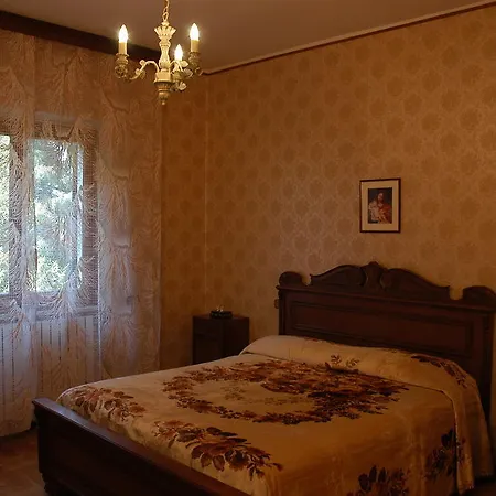 Le Rose Castiglione del Lago