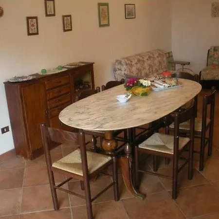 Le Rose Castiglione del Lago