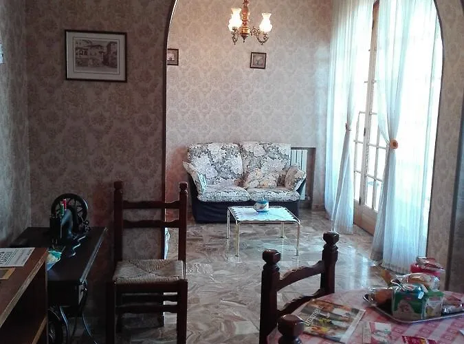 Le Rose Alloggio per agriturismo *