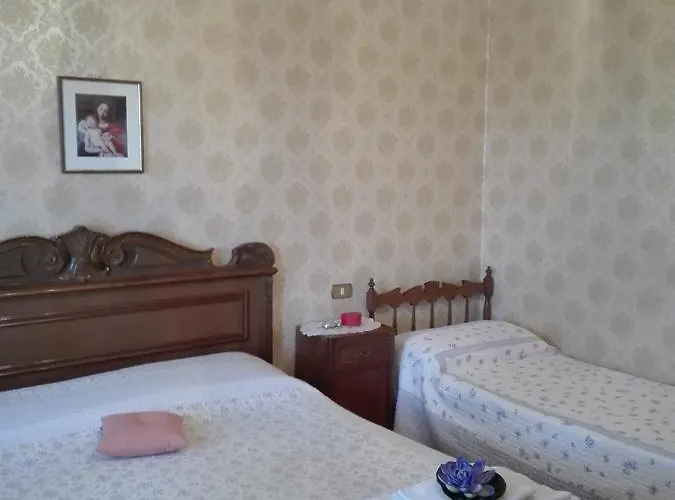 Le Rose Alloggio per agriturismo Castiglione del Lago