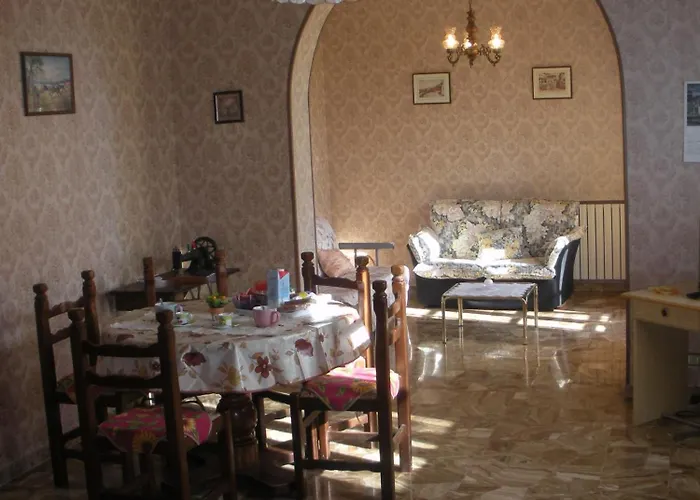 Le Rose Castiglione del Lago